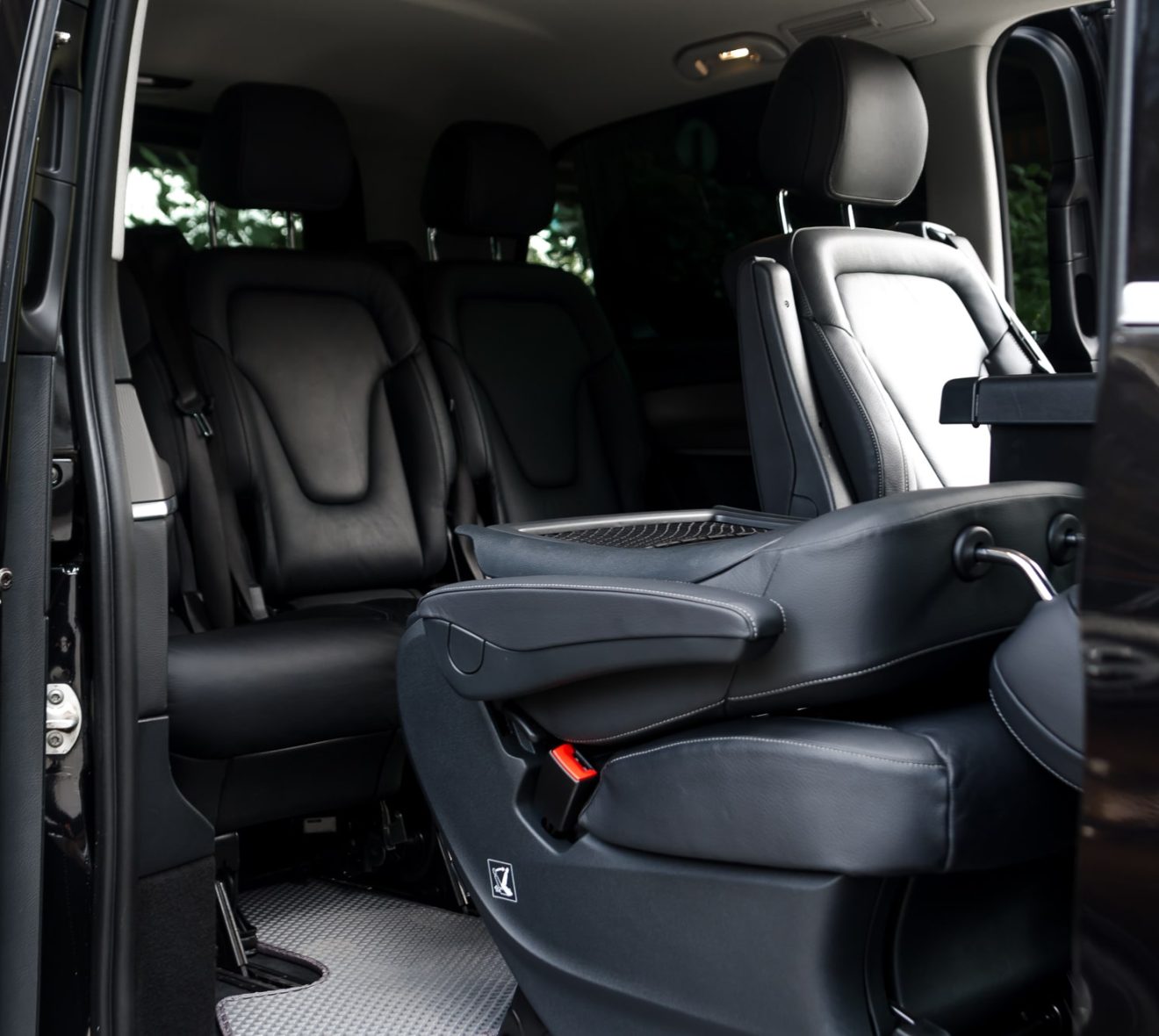 Mercedes-Benz V250 салон пассажирские сидения
