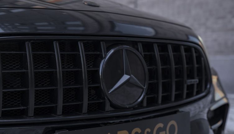 Mercedes-Benz E200 AMG