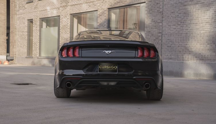 Ford Mustang Coupe