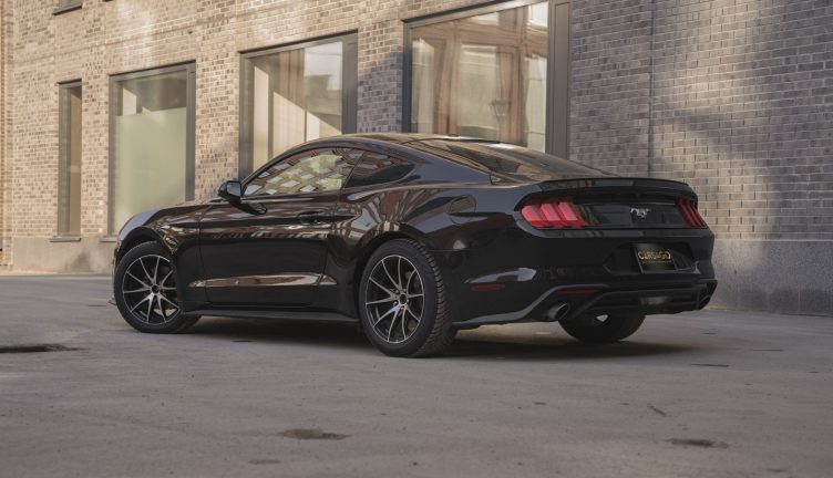 Ford Mustang Coupe
