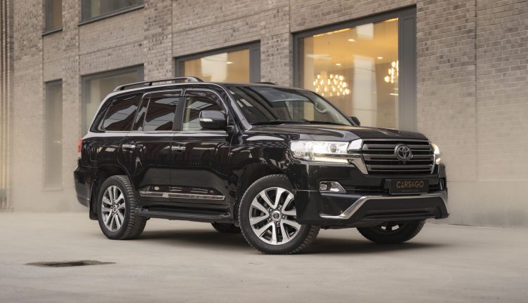 Toyota Land Cruiser 200