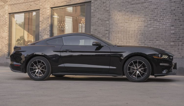 Ford Mustang Coupe