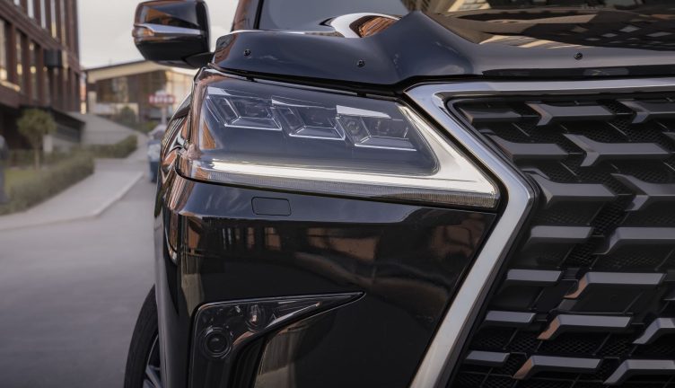 Lexus LX570