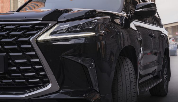 Lexus LX570
